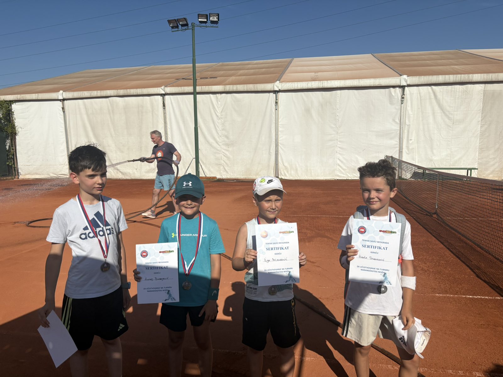 Agrimes narandzasti 21062025 2