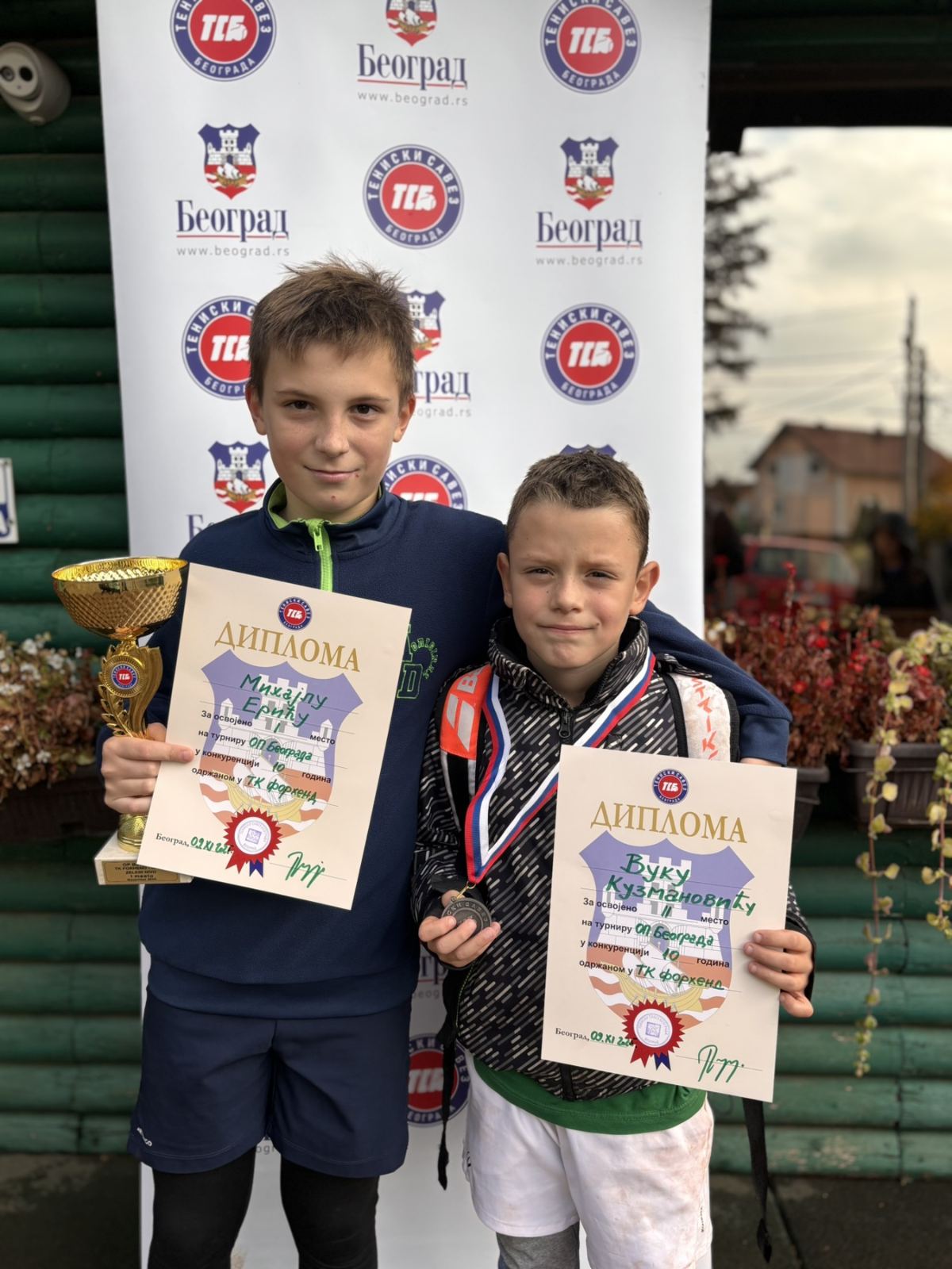 Forhend 10 decaci 08112025 1