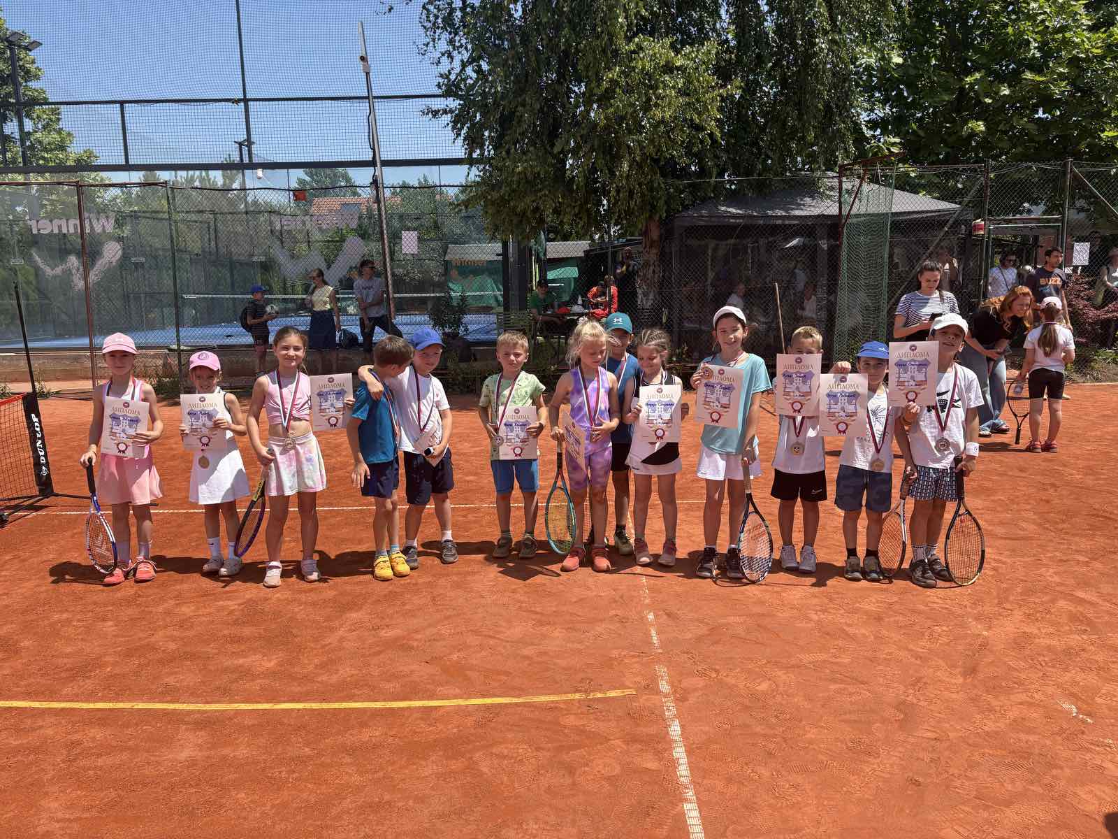 Winner crveni 15062025